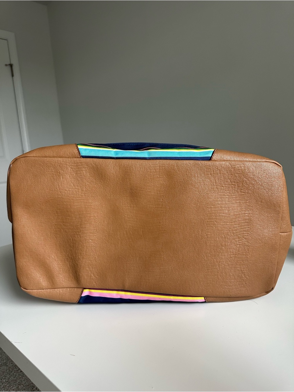 Stella & Dot “Let’s Get Carried Away” Large Weekender Tote | Strped | Travel Bag - Picture 4 of 16
